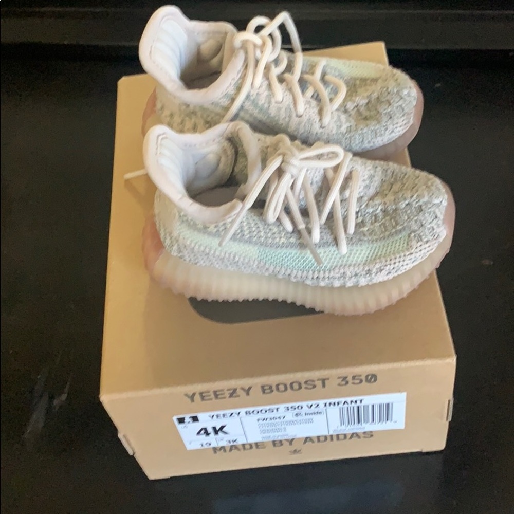 Yeezy Citrin infants